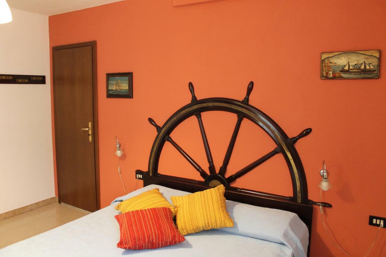 Ferienwohnung Capitan Nemo-Golfo Dei Poeti La Spezia Exterior foto